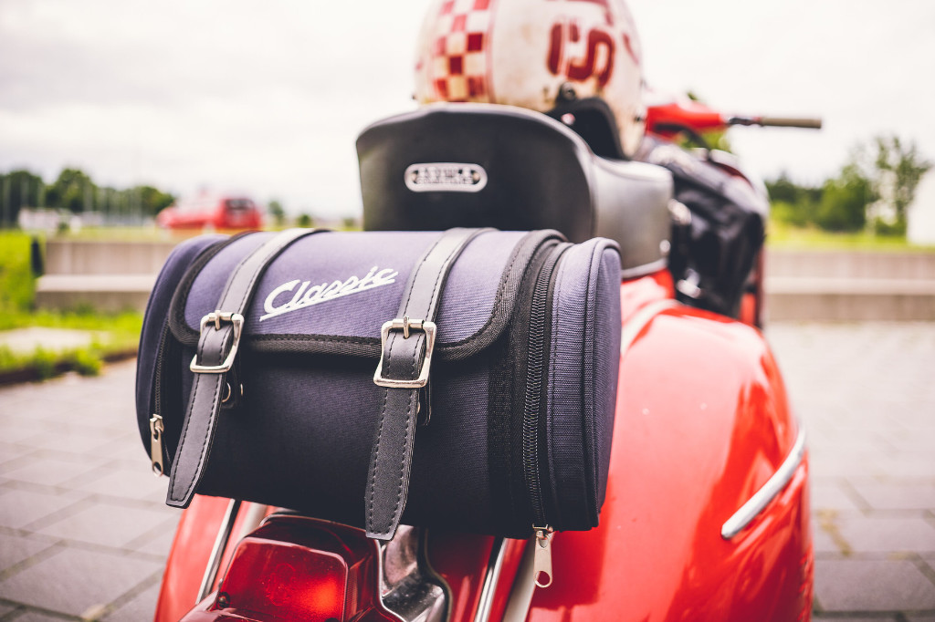 Everything on board? – Stowing luggage properly on the scooter