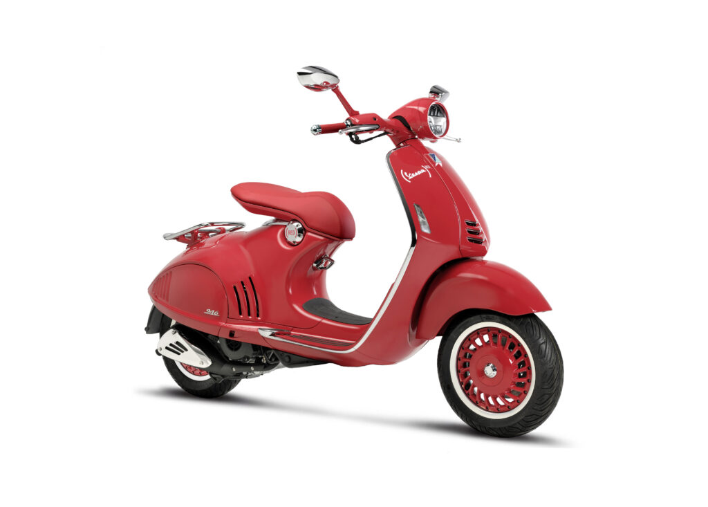 2016 vespa 946 red 1