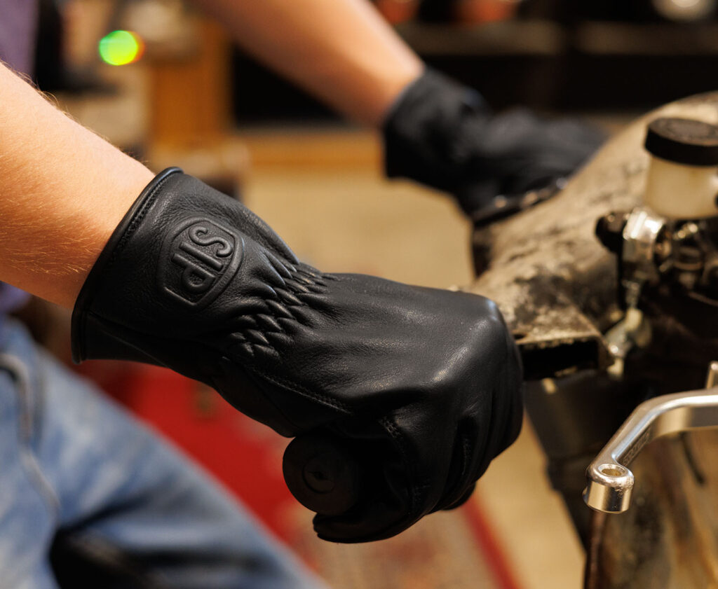 destination handschuhe2