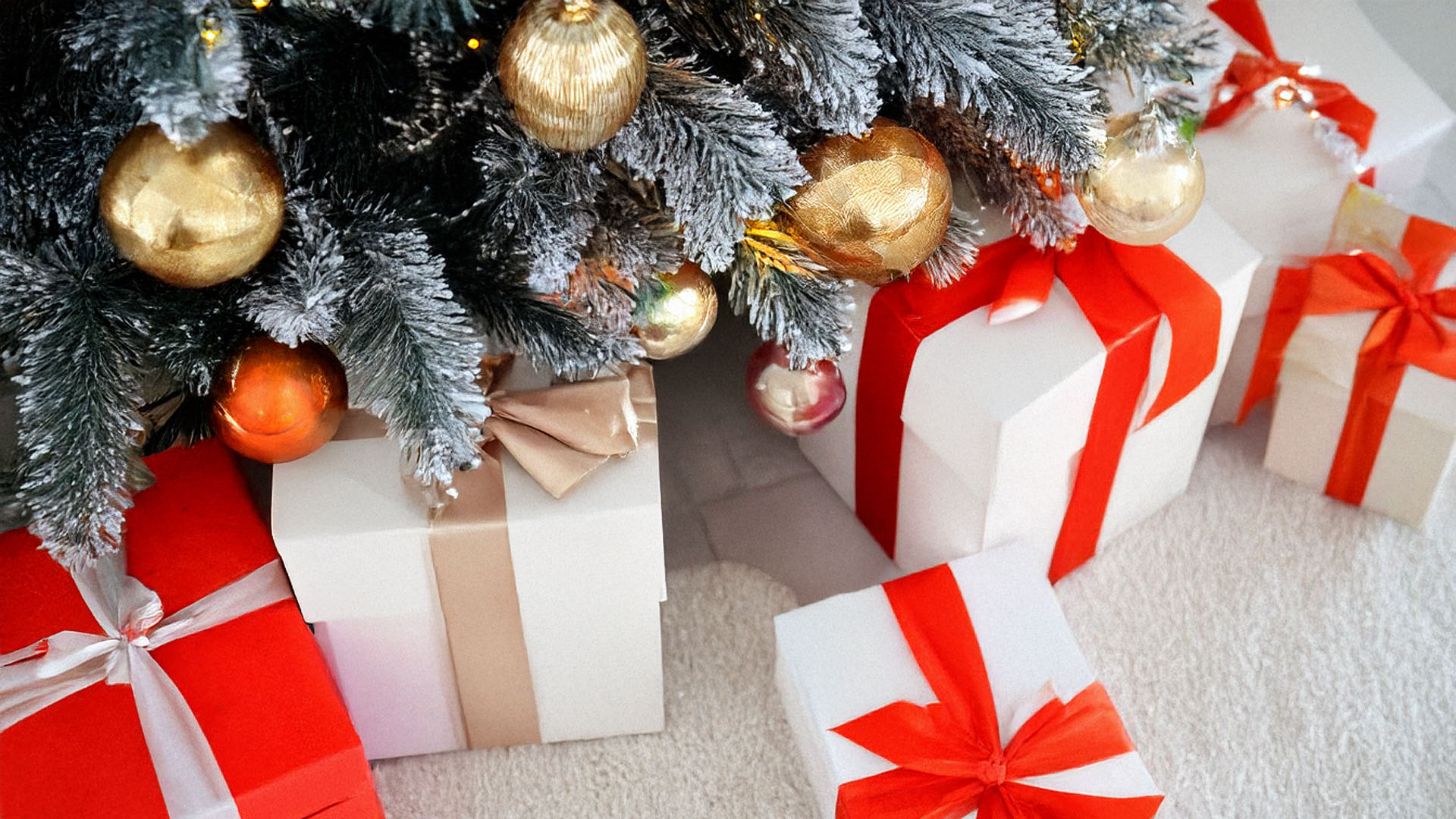 Festive Vespa gifts for young and old