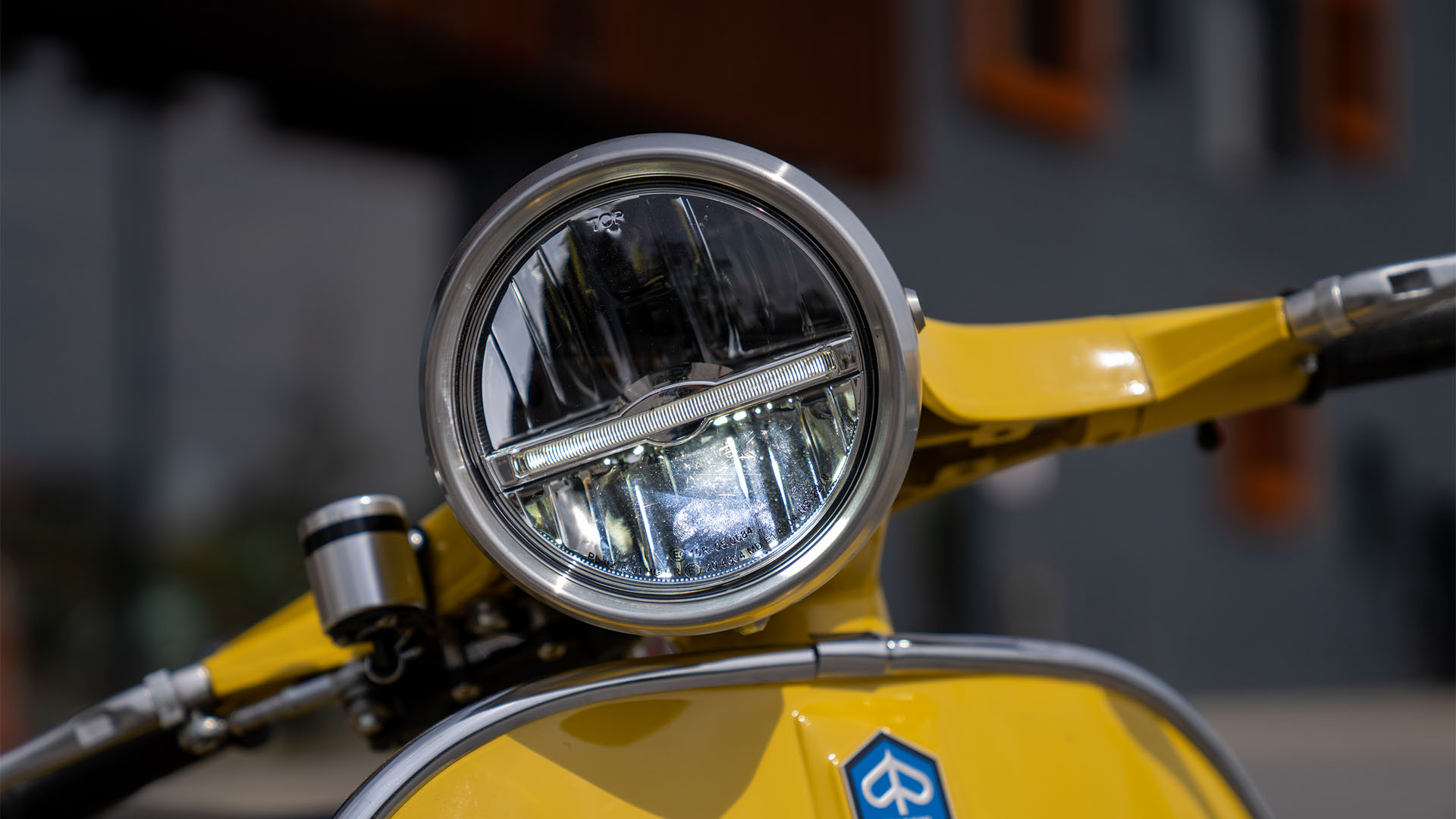 SIP-Scheinwerfer für Classic und Modern Vespa
