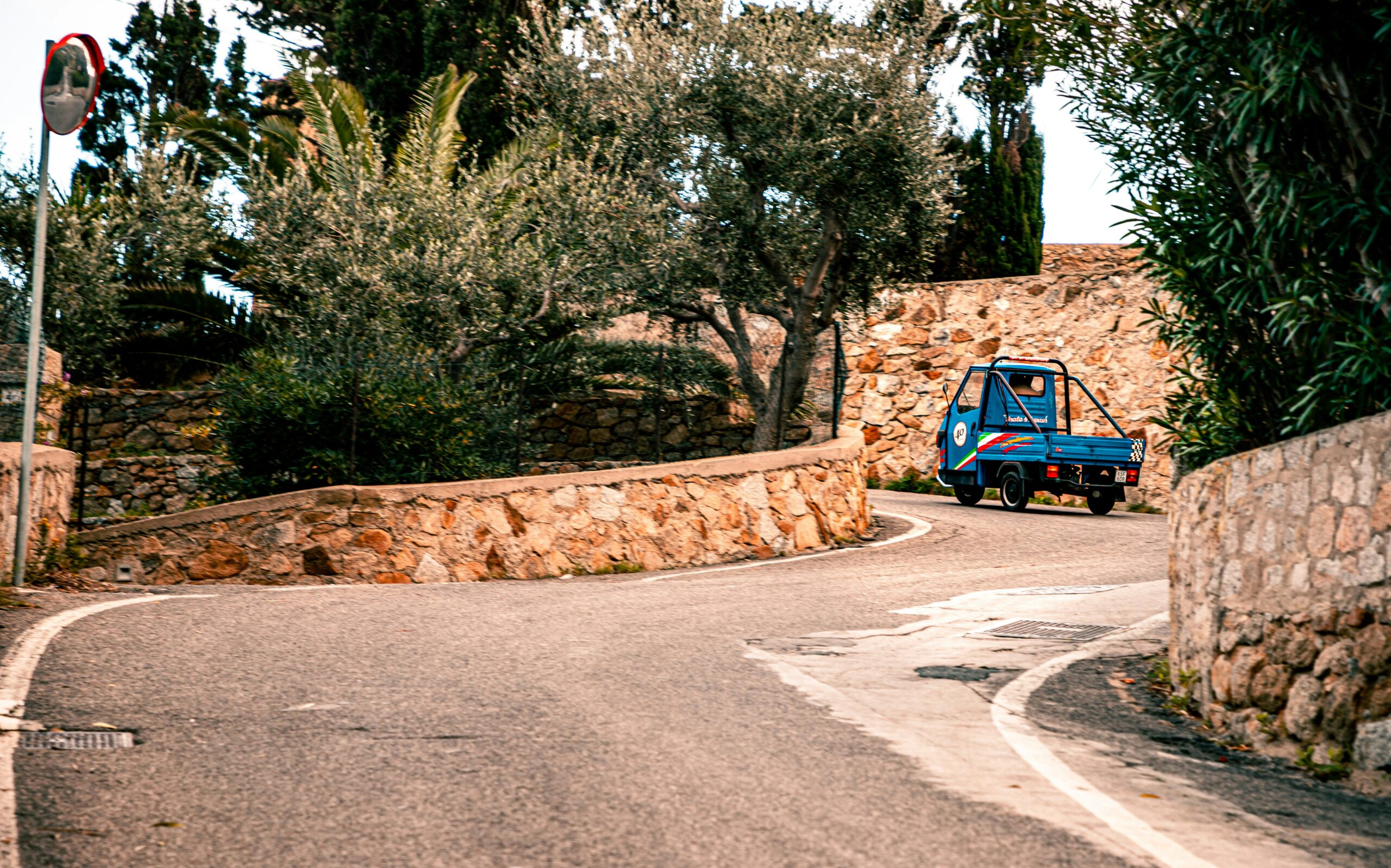 federico burgalassi l 3rqeyvhs unsplash